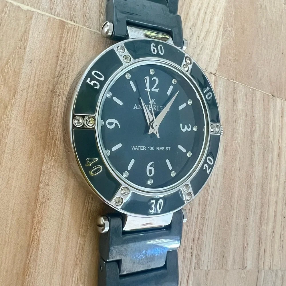 Anne Klein ladies blue mother of pearl dial ceramic dress watch NEW BATTERY